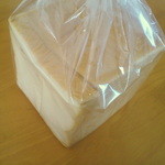 パンセ - 食パン（1斤・6枚切）…220円くらい