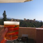El Huerto de Juan Ranas - アルハンブラ宮殿を眺めながらビール