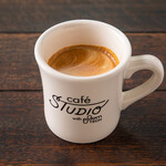 Cafe STUDIO - 