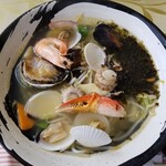 レストラン 山海 - 料理写真:鮑入り海幸麺 1250円