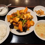 星宿飯店 - ■豚肉と揚げ豆腐辛炒め定食 630円(内税)■