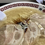 双喜紋 - ラーメン　ネギ抜き、ニンニク・辛味アリアリ
      超コッテリ仕様