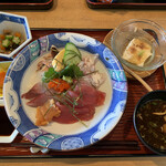 Nihon Ryouri Akka - 海鮮丼