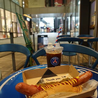 PARIS SAINT-GERMAIN CAFE_0