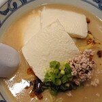 餃子と麺 いせのじょう - 豆腐に寄りました。