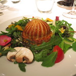 レフェルヴェソンス - アップルパイの様に＃4～　豚バラをアールグレイで、手長海老、フォアグラ、ゆで卵、焼きトウモロコシのソース、時季のサラダ1