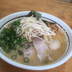 麺屋しげる - とんこつラーメン　大