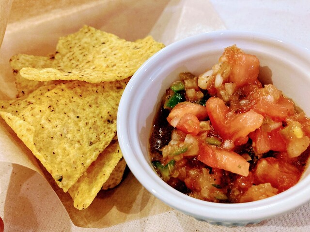 自家製チップスとサルサのレシピ