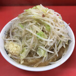 ラーメン二郎 - 小野菜からめニンニク少し