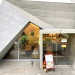 ブランジェ浅野屋 - 販売スペースの出入口