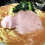 横浜ラーメン 渡来武 - チャーシュー。