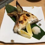 沼津海いち - 勘八カマの塩焼き1180円。