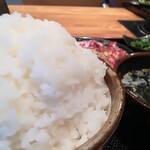 七輪炭火焼肉 遊輪 - 中々のビジュアル