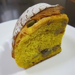 天然酵母・パン工房 みなみ風 - パンプキン・カンパーニュ