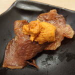 かっぱ寿司 - 神戸牛炙り　うにのせ（330円）