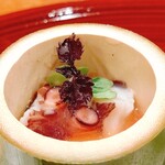 御料理 古川 - トマトの優しい酸味は蛸を味わわせてくれます(^q^)てか久しぶりにタコタコ強いタコをたべたな上手だわ～寿司屋にも見習ってほいわ～