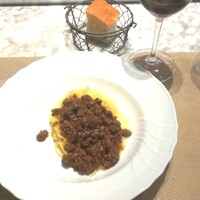 La Brianza - この日リクエストしたタヤリン。ジビーフ放牧牛ラグーソースと予め和えられてないから3度楽しめるお皿。自家製タヤリンがおいしくて、うっかり麺だけ食べ終わってしまいそう。卵感濃くコシ強！水分は卵黄のみ凄～い