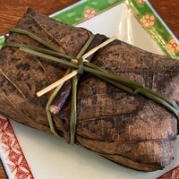 日本料理 梅林 - 名物・うなぎ朴葉巻
