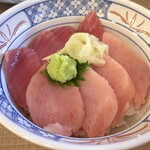 Isomaru Suisan - まぐろ二色丼（小盛）