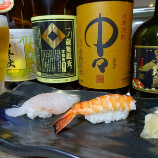 日本酒は季節に合わせたものを常時数種類ご用意