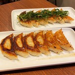 北新地ぎょうざ家 バル - 