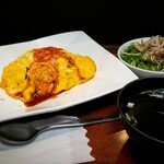 キッチン カゲツ - オムライスランチ800円スープも美味しかったです。ママさんが気さくでいい感じです