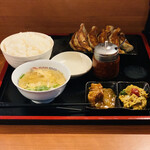 餃子の勝 - お料理