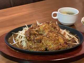 Girasole - チキンソテー~ガーリック醤油¥950 ライス、サラダ、スープ、ドリンク付き