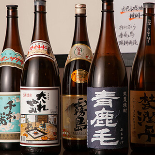 Enjoy our proud shochu, carefully selected from sake breweries in Miyazaki.