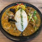 倉庫カリー 1st - ２種盛りライス少なめ（マトン、海老、1,050円）