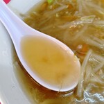 栄楽 - スープは干し椎茸のカホリ