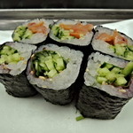一鮨 - 巻物（ひもきゅう、しそきゅう）暑い日には、さっぱりと