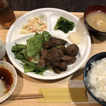 家庭料理　かわじ - ♪サイコロステーキ定食￥600