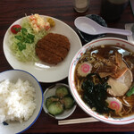 福助食堂 - ローズポーク入りメンチセット(ラーメンで)  850円税込