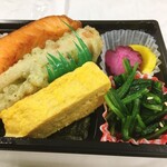 Tentekomai - 竹輪の磯辺揚げ、玉子焼き、ほうれん草のおひたし、漬物