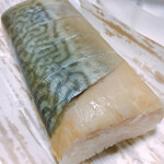 Suehiro - 鯖寿司①