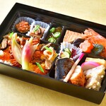 Gorgeous! Eel chirashi Bento (boxed lunch) ~Hanabusa~