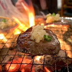 万正 - 塩タン 食べ頃