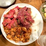 万正 - ハラミ バラ テッチャン　各2人前