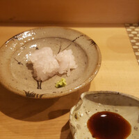 すし処 睦月 - ほわっほわぁのハモ　香ばしい香り　美味しかった