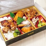 Kapuchina - 【TAKEOUTメニュー】12品目以上の食材の贅沢彩弁当