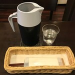 コ・ビアン - テーブルセット