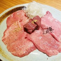 焼肉 しんうち 神楽坂 - 