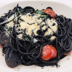田舎カフェ - 　　　　　　イカ墨パスタ　1000円