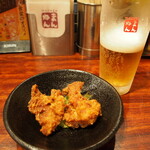 オムちゃん食堂 - 生ビールBセットの唐揚げ