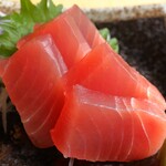 Tuna sashimi/scallop sashimi/tsubu sashimi