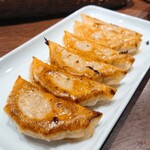 北新地ぎょうざ家 バル - 