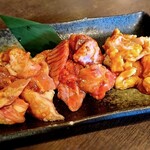 Tsuruhashi Sakaba Jounetsu Horumon - 選べるホルモン定食のお肉
                        タンモト、せせり、アカセン