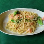 薫月 - エビとたらこのスパゲッティ（ランチセット１０００円）。