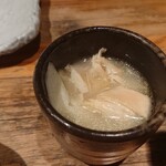 とり藤 - お通しの鳥スープ